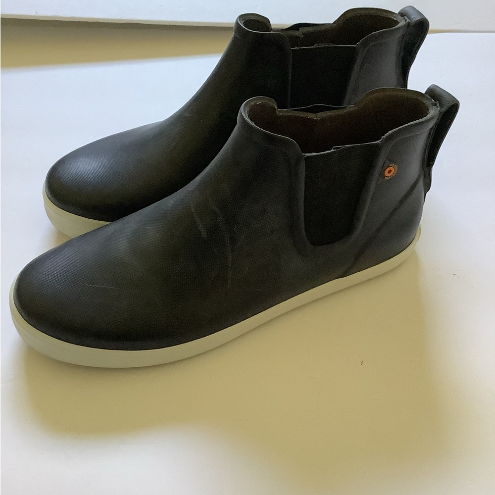 Bogs Kicker Rain Boot Womens Size 8 Black White Water Proof Chelsea Ankle